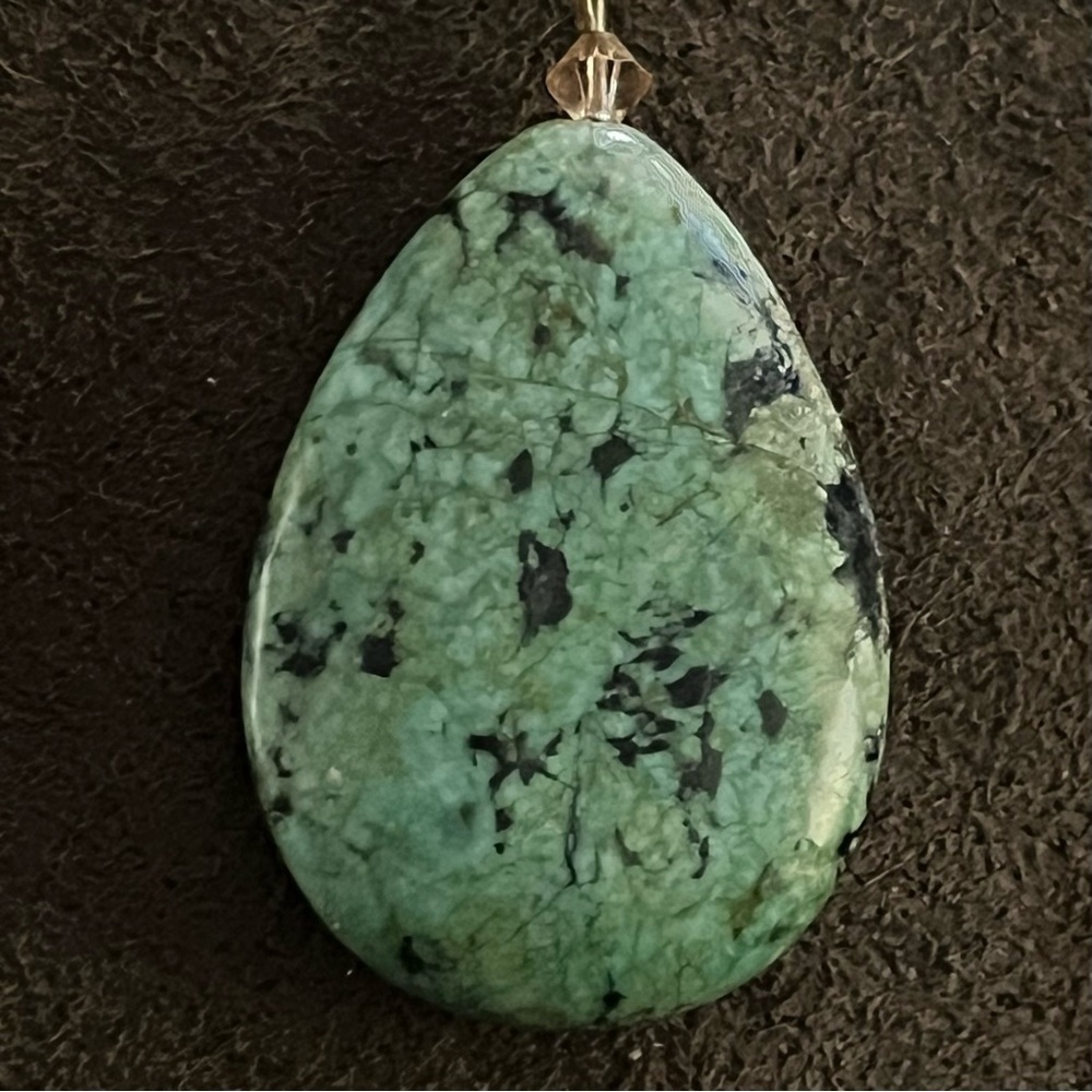 Jade vintage necklace 11.5” - Picture 7 of 7